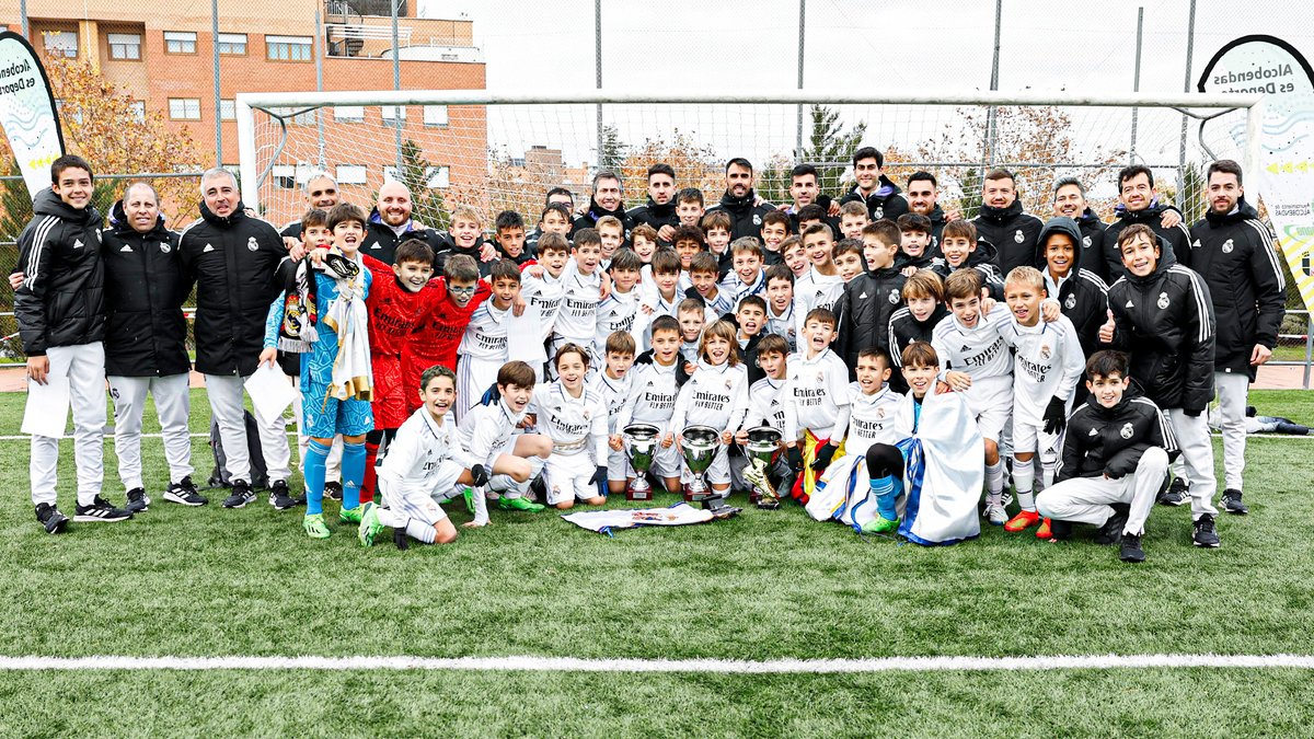 lafabricacrm's tweet photo. 🏆 Memorial Fernández Trigo 
Alevín A ✖ Alevín B ✖ Benjamín A 
#LaFábrica https://t.co/fSzZdYvJDV