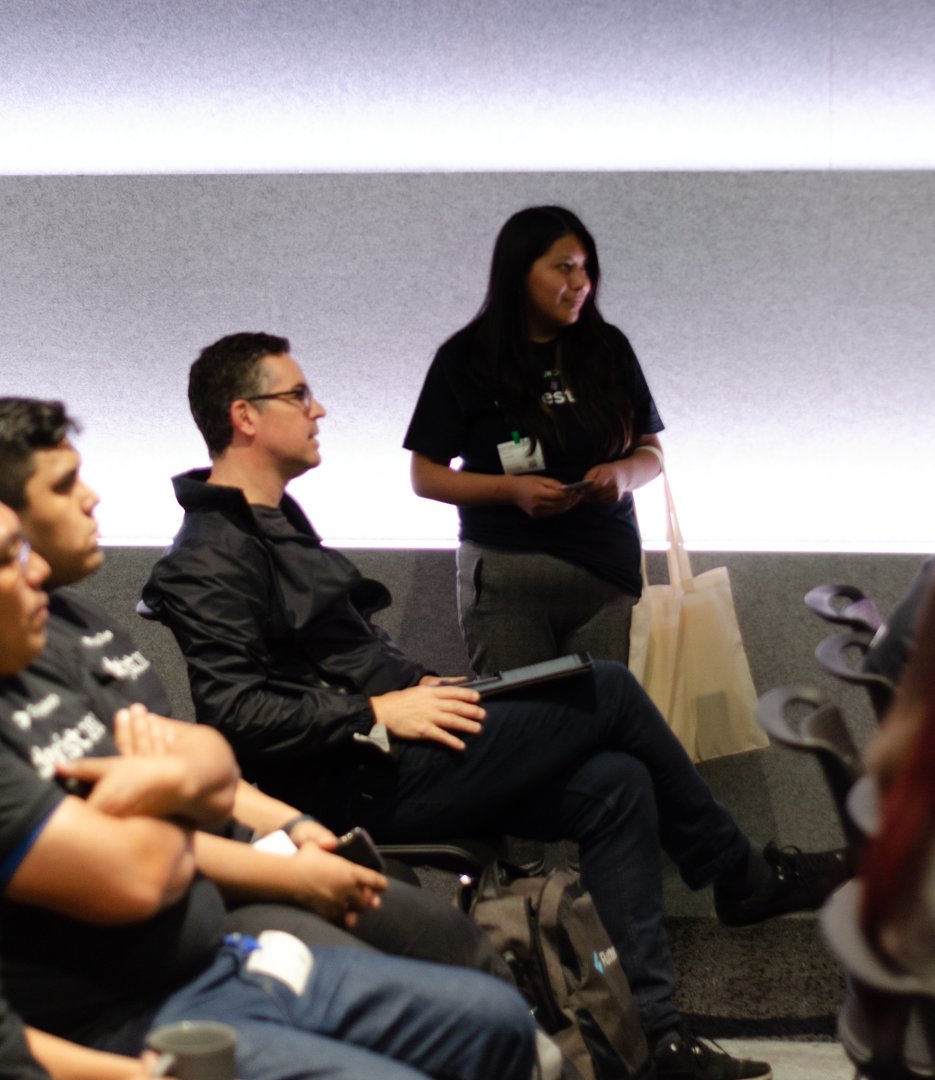 gdgixtac's tweet photo. 🔥Devfest GDG &amp; GDSC 2022🔥

Pasamos momentos increibles con la compañia de los speakers, los asistentes asi como nuestro patrocinador Gentera quien realizo diversas dinámicas para ganar distintos premios

#GoogleDeveloperStudentClubs #googledevelopers #DevFest2022 https://t.co/l8BGOjTZbI