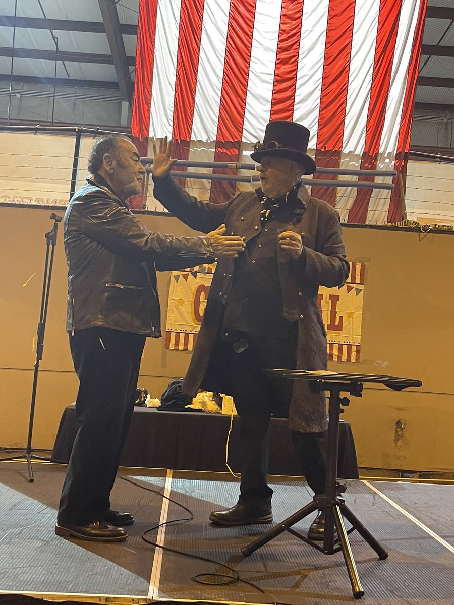 Ruben Duran (@bbkrubenduran) on Twitter photo What a fun night last night celebrating <a href="/portofhueneme/">The Port of Hueneme</a> staff and customers! #magic #laughs #holidaycheer What a fun night last night celebrating <a href="/portofhueneme/">The Port of Hueneme</a> staff and customers! #magic #laughs #holidaycheer