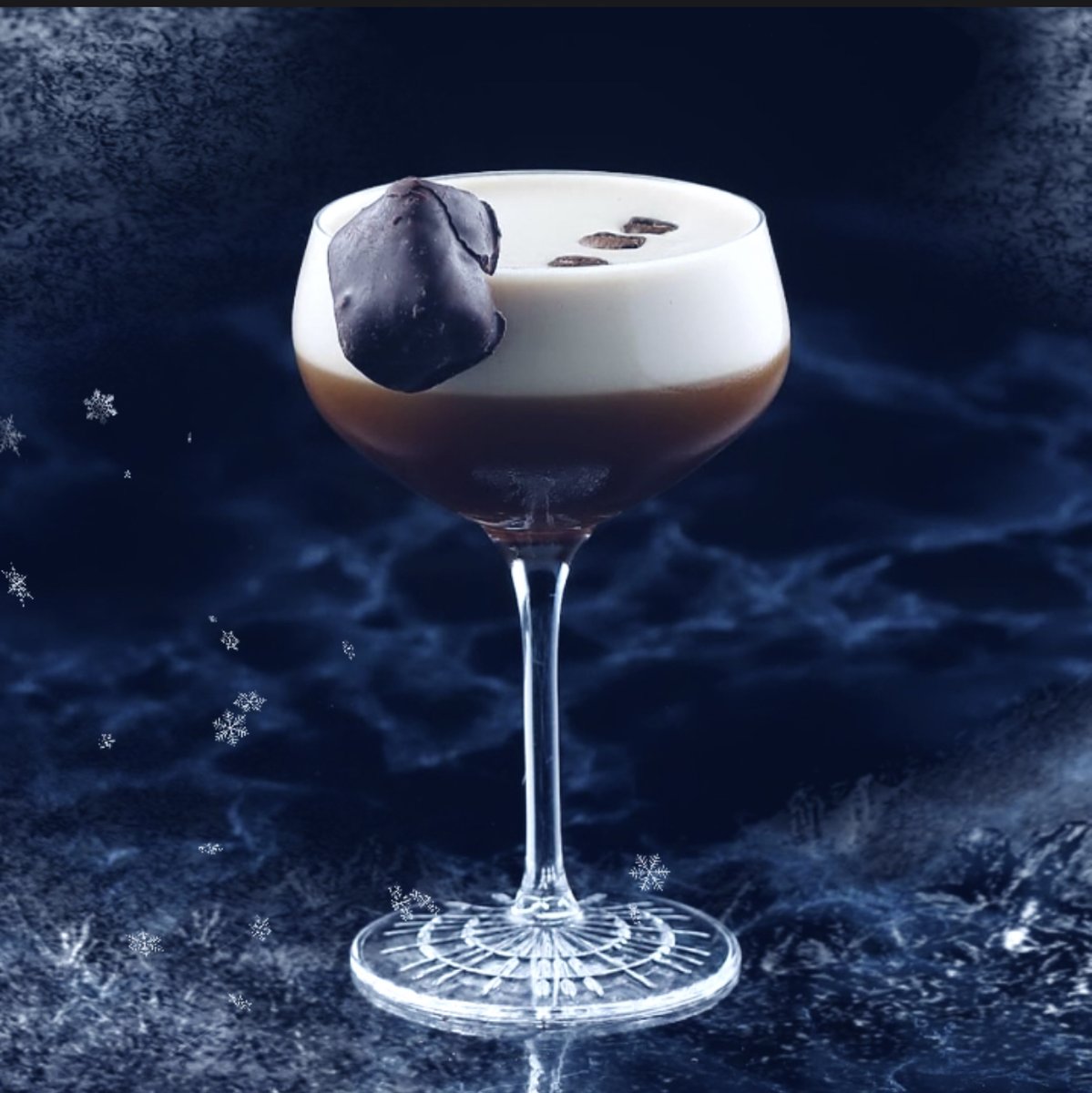 This 'Cosmic Espresso Martini' is the perfect post Christmas dinner pick-me-up!

50ml Stargazy Caramel Liqueur
40 ml freshly brewed espresso
10 ml espresso liqueur
1 tbsp vanilla syrup

Get your Stargazy Caramel Rum in time for Christmas via stargazyrum.com