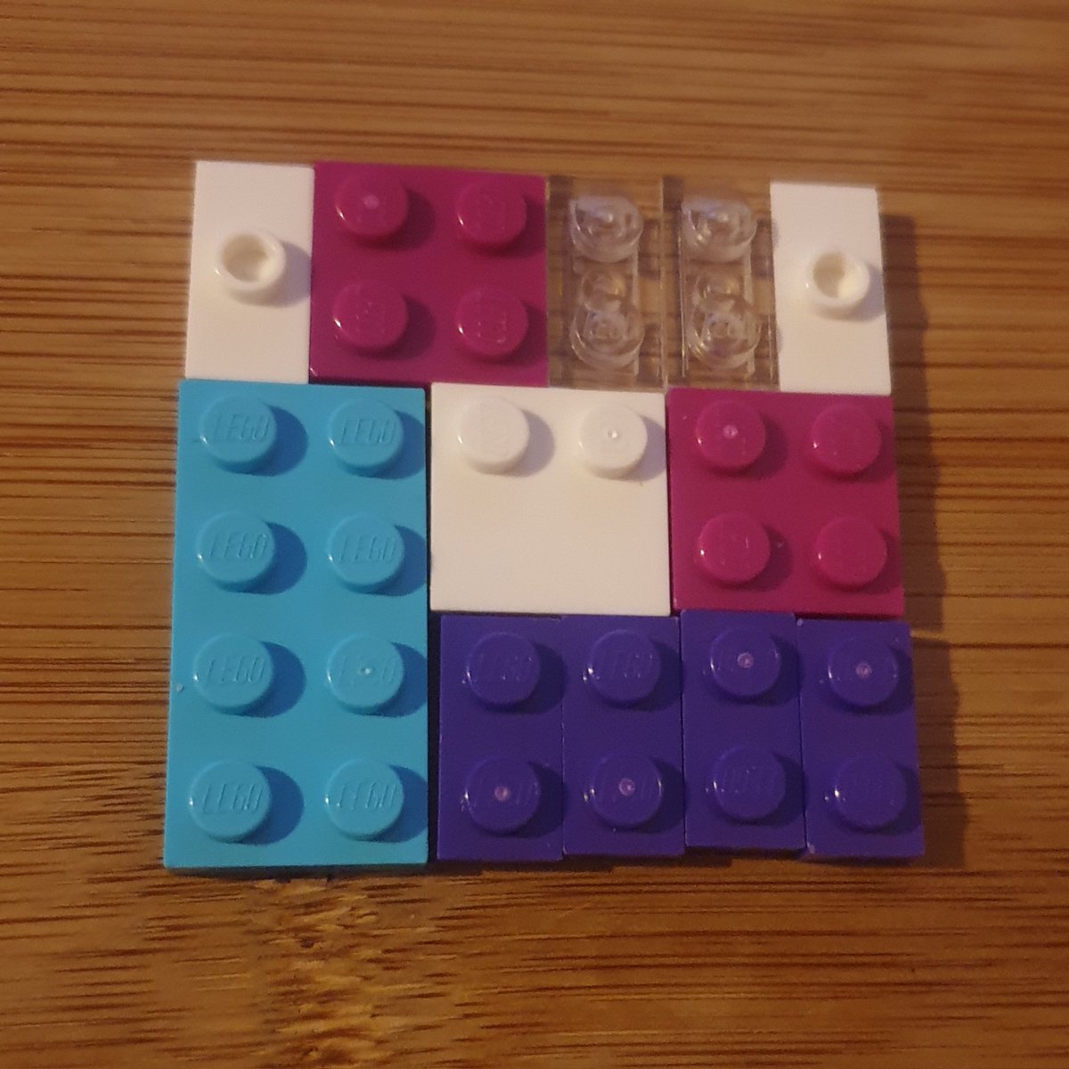 #legopuzzle #4  square puzzle - from  #fiveminutelegobuilds #book 

Build 113 of over 100 ... 

#lego #legobuild #legobricks #legoideas #legospace #legophotography #legophoto #legomakes #minilegomakes #legobook #legobookandbricks @lego  #legoanimalface #5minutelego #legobuilding