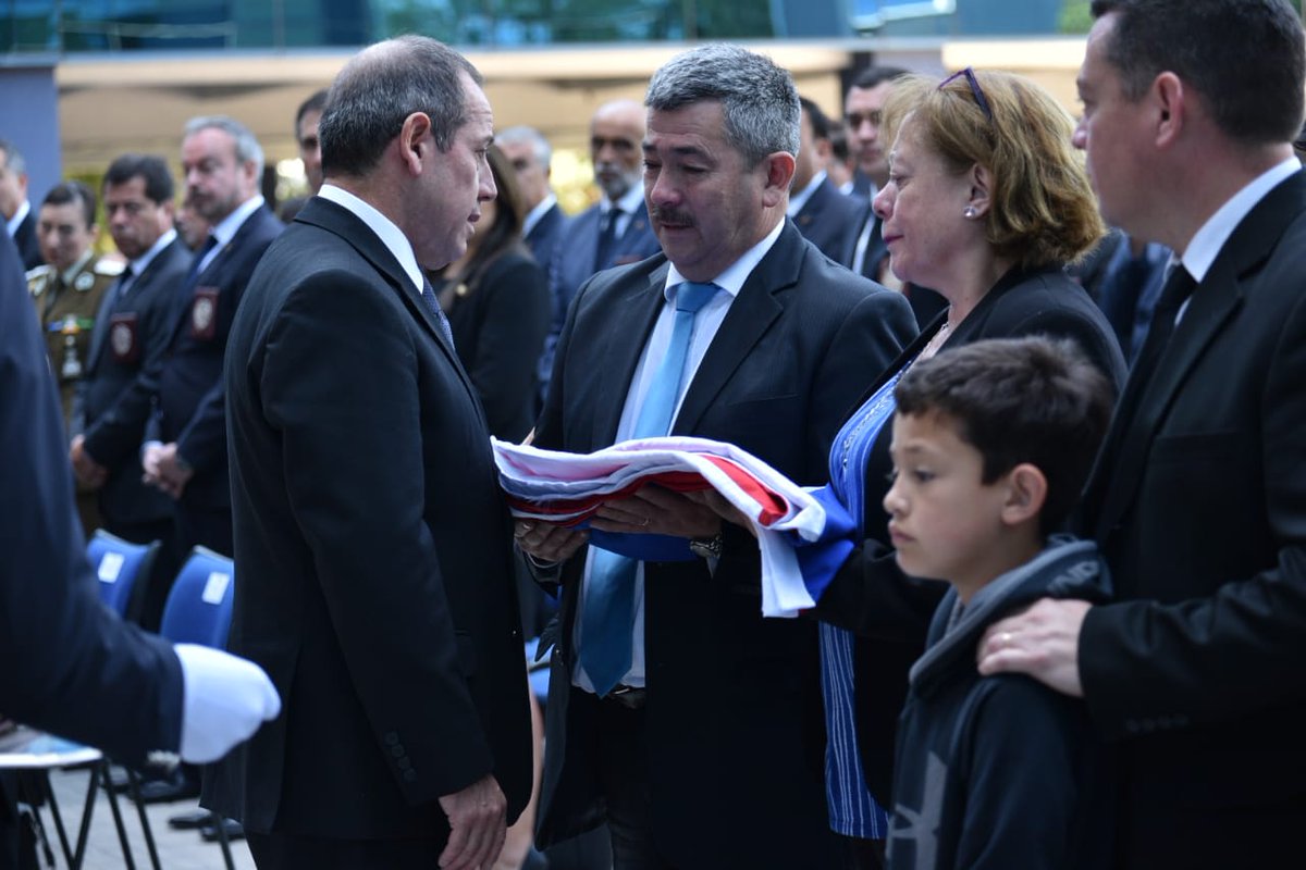 PDI Chile on Twitter: "En una emotiva ceremonia realizada en la Escuela ...