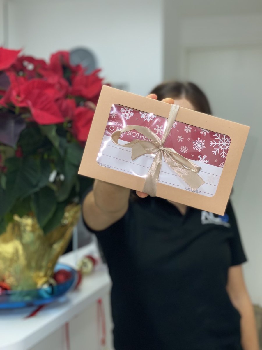 Did you know we offer Christmas Gift Vouchers!? 🎁

Show a friend or family member how much you care by treating them to a luxurious massage or treatment with us! 🎁

#gift #christmasgift #merrychristmas #christmasvoucher #giftvoucher #festive #offers #december