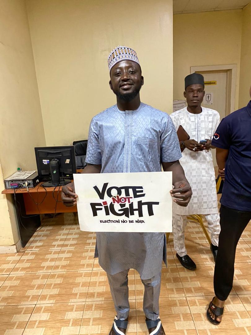 Today I joined other LGA Volunteers from Sokoto State for the inaugural activity of the #VoteNotFight Campaign ahead of the 2023 General elections led by Amb <a href="/YkbAbubakar/">Yakubu Abubakar</a>, Chairman <a href="/NycnSokoto/">NYCN SOKOTO</a>

<a href="/official2baba/">#ONELOVERELIGION #UNWASHTHEBRAINWASH #OPENYOUREYES</a> <a href="/votenotfight/">Votenotfight</a> <a href="/DFID_UK/">DFID</a> <a href="/USAIDNigeria/">USAID/Nigeria</a>