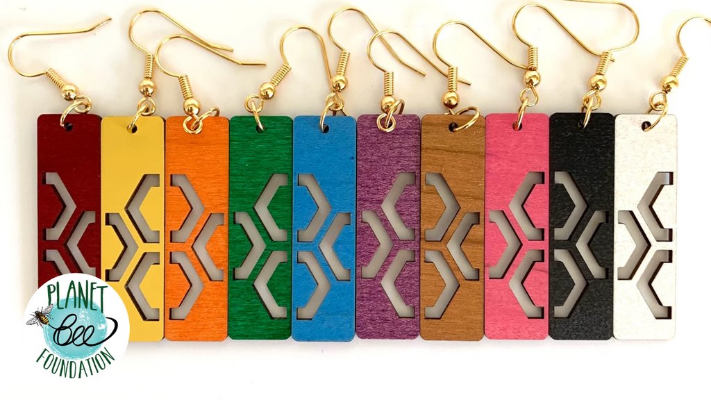 We are thrilled to partner with small businesses like ​​Katizzi designs on Etsy.

Katizzi creates beautiful art &amp; jewelry and, through our partnership, supports STEM education. 

Thank you, Katizzi, for all you do to support us and our favorite pollinators 🐝

#supportthebees