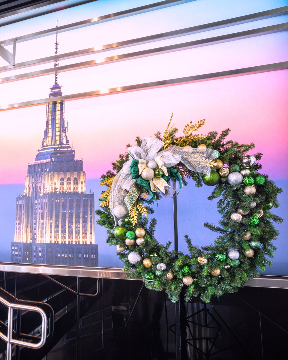 For the first time ever, we’re giving away the chance to have the entire #EmpireStateBuilding all to yourself… 
 
RT this tweet (&amp; follow me) for your chance to win an exclusive PRIVATE visit to ESB before we open to the public!  
 
Contest ends 11:59PM: bit.ly/3B6D62f