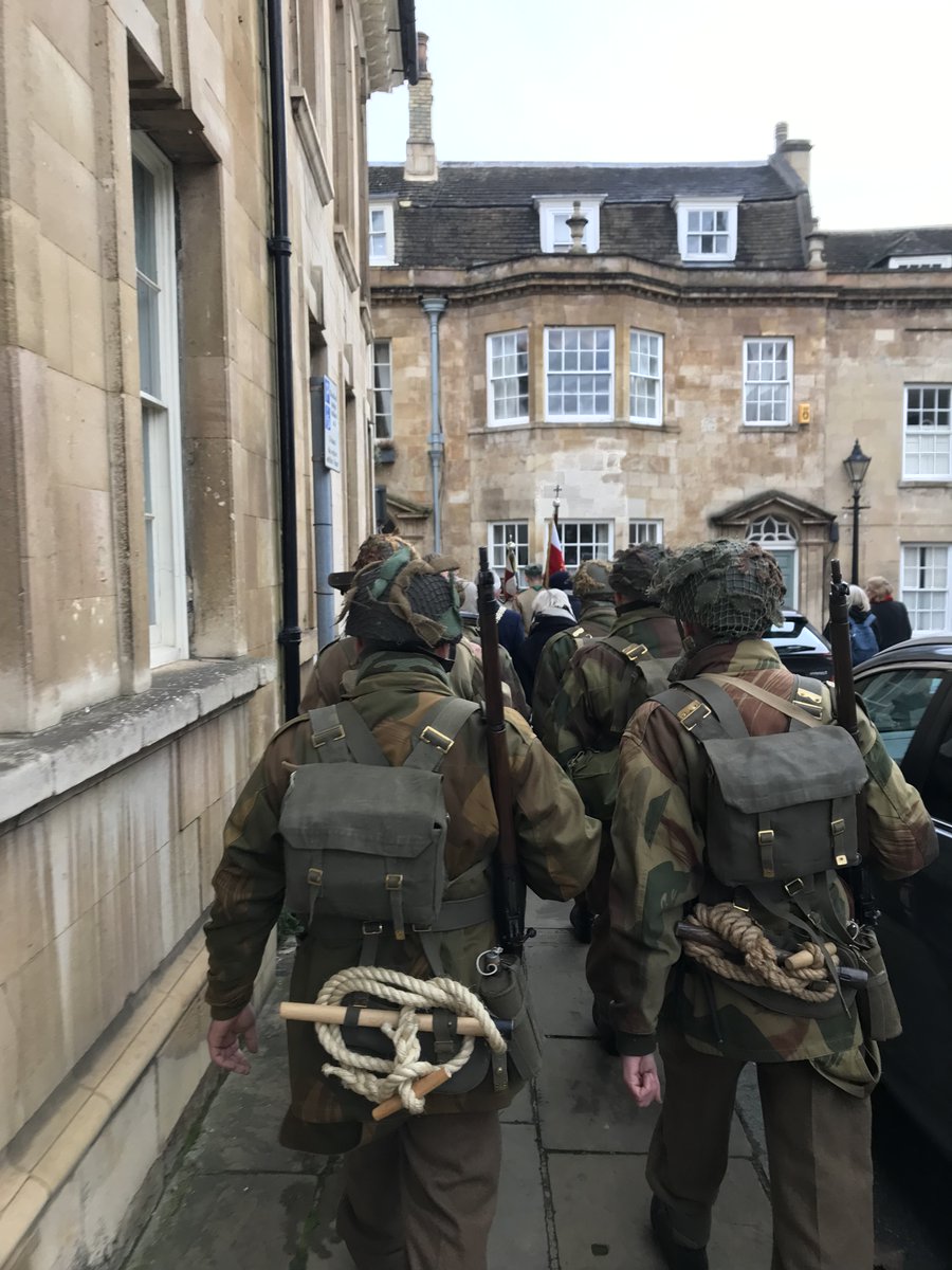 PLinManchester's tweet photo. 💎A unique heritage walk tour around the streets of 🏴Stamford in recognition of the🇵🇱1⃣Independent🪂Parachute Brigade and their commander a soldier's soldier gen. Sosabowski.
👉You can't miss it. Visit🏴Stamford and book your place on the list for heritage walk tour.
#SosabWeek https://t.co/VjVymWTaJw