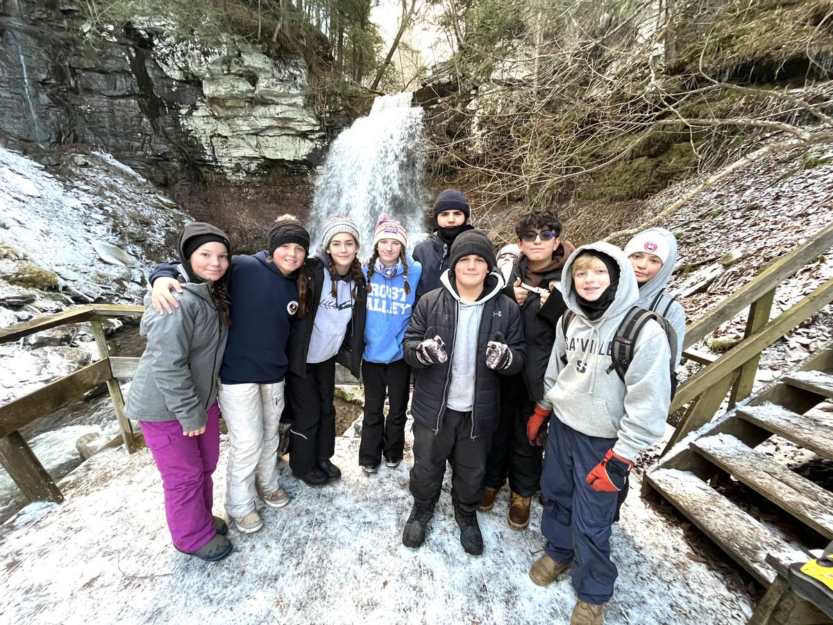 Sayville MS Phys Ed Department tweet media