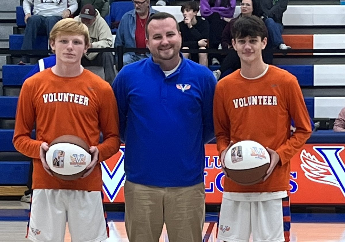 <a href="/JeffreyBendel_/">Jeff Bendel</a> <a href="/ty1ewis/">Tyler Lewis</a> Joltin Harrison and Andrew Knittel pass the 1000 point career points milestone and Joltin passed the 200 threes mark as well, they grew up in <a href="/Phenom_Hoops/">Phenom Hoop Report</a>