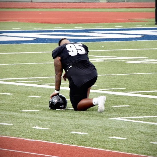 CharlieLeota's tweet photo. 2022-2023 Season Tape 🙏🏾 9-3 Season 🏆
Tape Link: https://t.co/EORGcsCiAP
6’3” 340lbs DL
2023 Juco May Graduate 
@CoachTaufaasau @CoachM_Justin @CoachNellyV @CoachRRod70 @JUCOFFrenzy @nmmibroncos https://t.co/ZsSPAglE8W