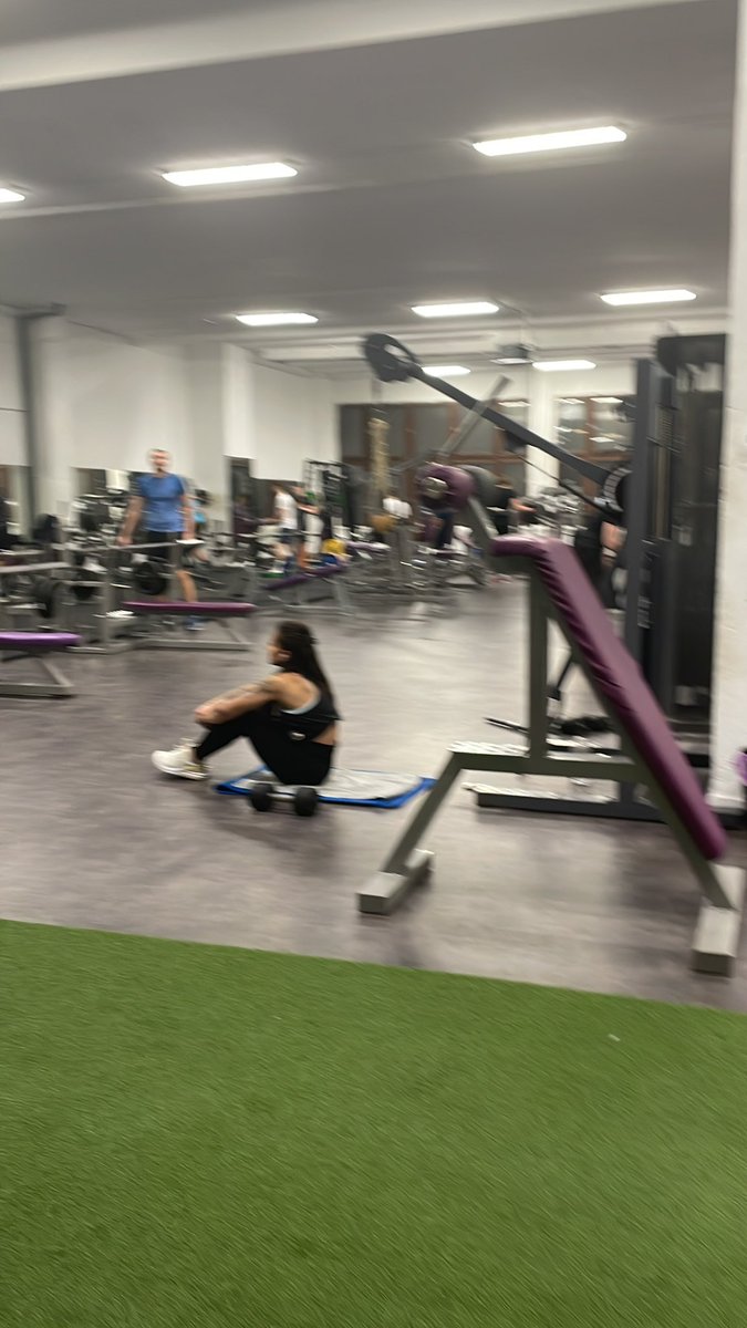 gym_tomas's tweet photo. today at the gym, get up from the playstation and go do something too 💪🏋️‍♀️ https://t.co/pUSZeGXoC2