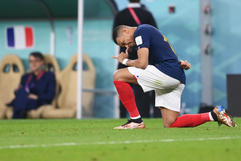 indopsg_'s tweet photo. GOAT https://t.co/FByTIpKK9c