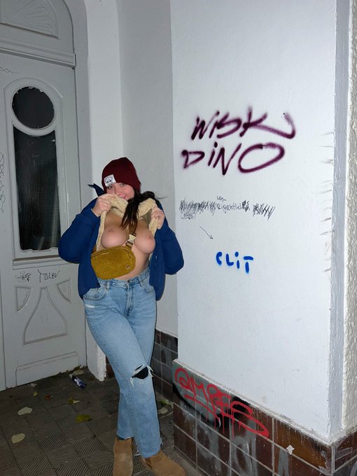 Lydia Love 🦋 VENUS BERLIN 9/25 - i think i love germany. ♥️ https://t.co/CrTd6CtEj3