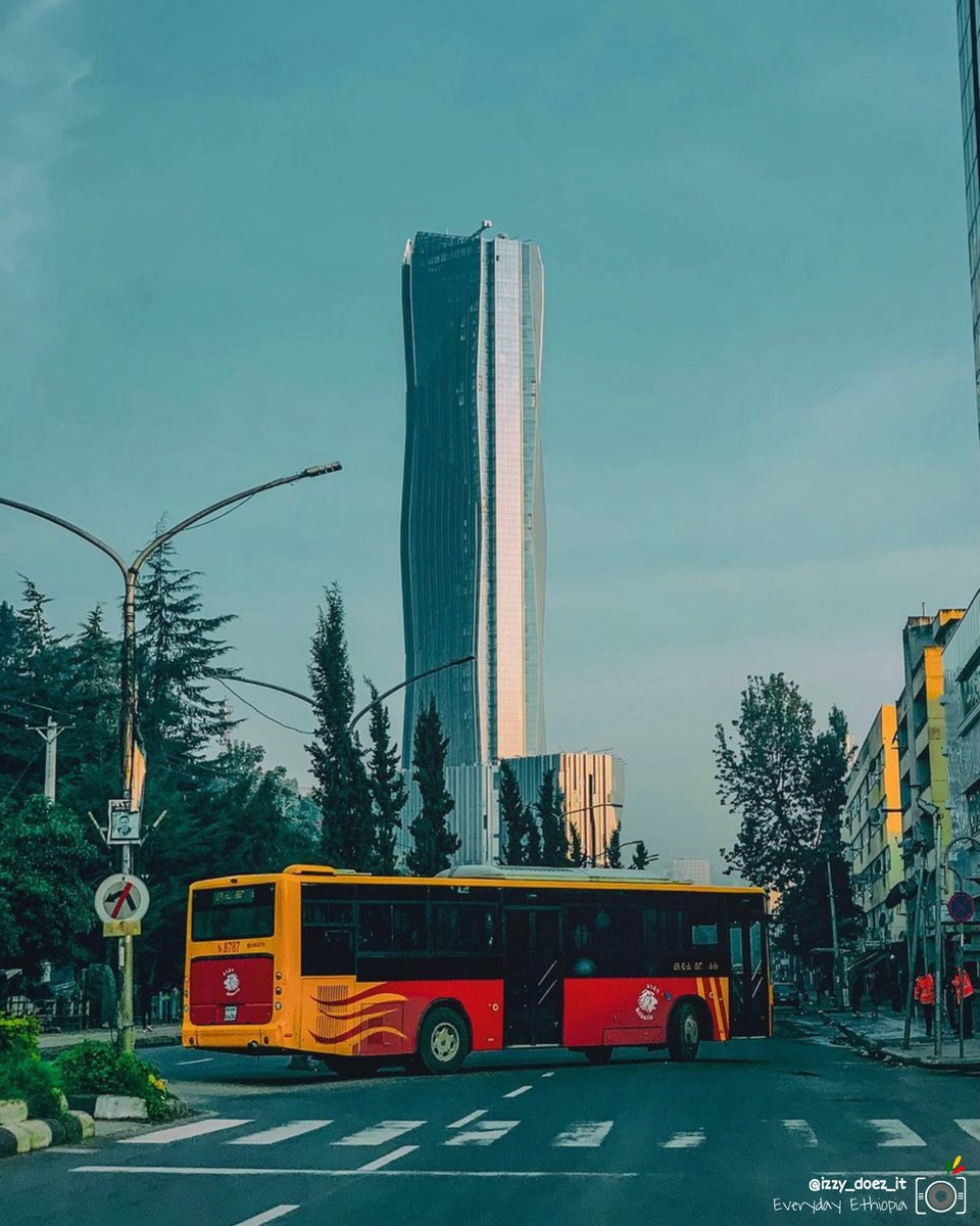 🛑 𝔑𝔢𝔵𝔱 🅢🅣🅞🅟 🚎🚶
 •  አ ዲ ስ  አ በ ባ •  #Streets 📸
 #Gihon #AddisAbaba #Ethiopia 🇪🇹 
 °°° 

Follow ➡️ <a href="/EverydayEthio/">Everyday Ethiopia 💚💛❤</a> ⬅️ 💯
#photooftheday #streets #architecture #EverydayEthiopia (Credits: @izzy_doez_it )