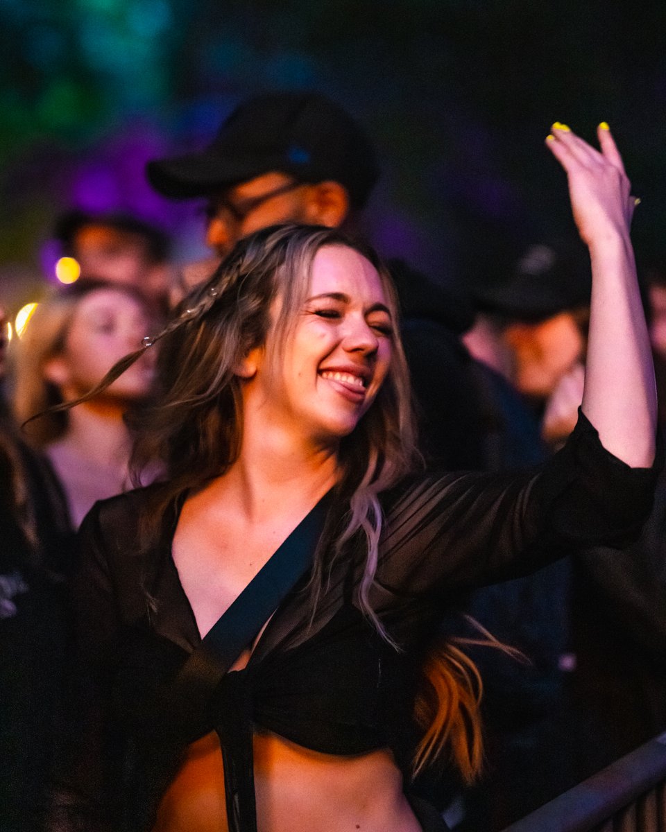 Electric_Forest's tweet photo. Forest hearts light up at night. ⚡️🌲 #ForestFamily 

#EF2018, #EF2019 and #EF2022 Forest Family and Festival photos are available for purchase - create wall and desk art, as well as keepsakes like masks, magnets and mugs, greeting cards and more: https://t.co/vaBj1ninDk https://t.co/HrKDQ8pc9h