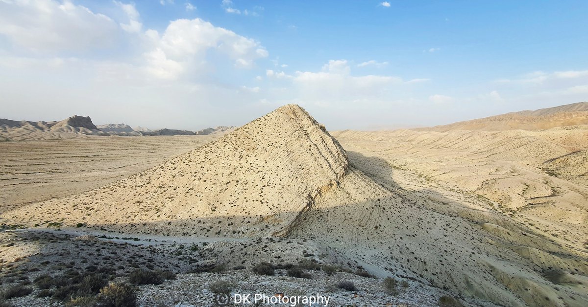 dawoodbtzi's tweet photo. #Loralai in Balochistan is a naturally unique & beautiful district that holds enchanting landscapes, beautiful nature, minerals, fruits, hot water streams & white mountains.
#village #landscape #mountains #villagelife #BeautifulBalochistan #twitterfiles #Fortnite
#PicSenseDK https://t.co/CdsxXHRzNB