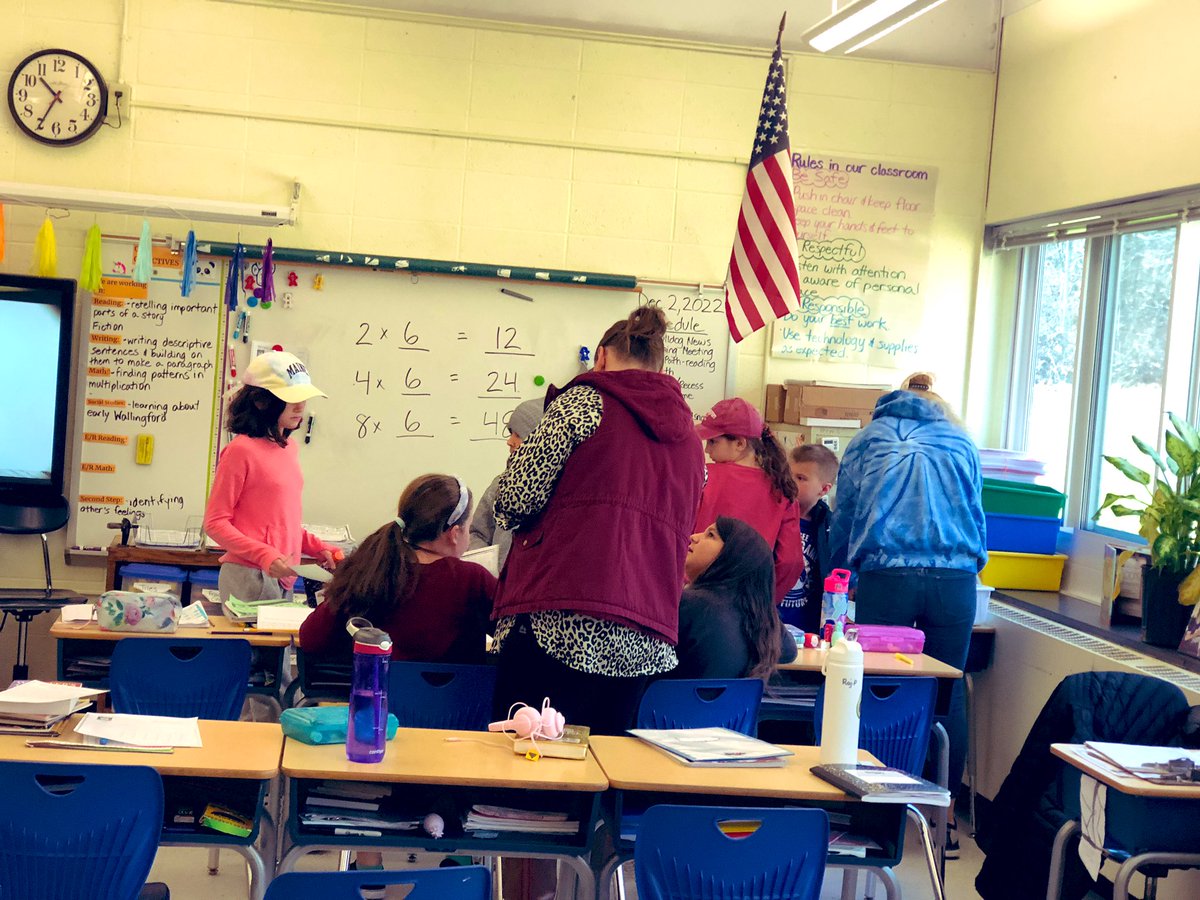 ParkerFarmsES's tweet photo. Math Praise Walks in full swing! Such a great opportunity for our Ts to see each other in action, see their colleagues’ classrooms & give back that PRAISE! #BetterTogether #AlwaysLearningAndGrowing @cmadancy @teedjvt https://t.co/8FM7pawHxy