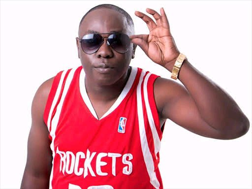 KeepItKiss's tweet photo. Top 10 of @mrbobbymapesa favorite songs on @KeepItKiss.

10. Bobby Mapesa - Stima Zimekam
9. Abbas ft Bamboo - Kumbaff
8. The Bugz - Naskia Utamu 
7. Nonini ft Bobby Mapesa  - Mtoto Mzuri (Remix) 
6. Kalamashaka -  Fanya Mambo

#SuperStarCountdown #KeepItKiss #AllDayEveryDay https://t.co/hz2CJwlSux