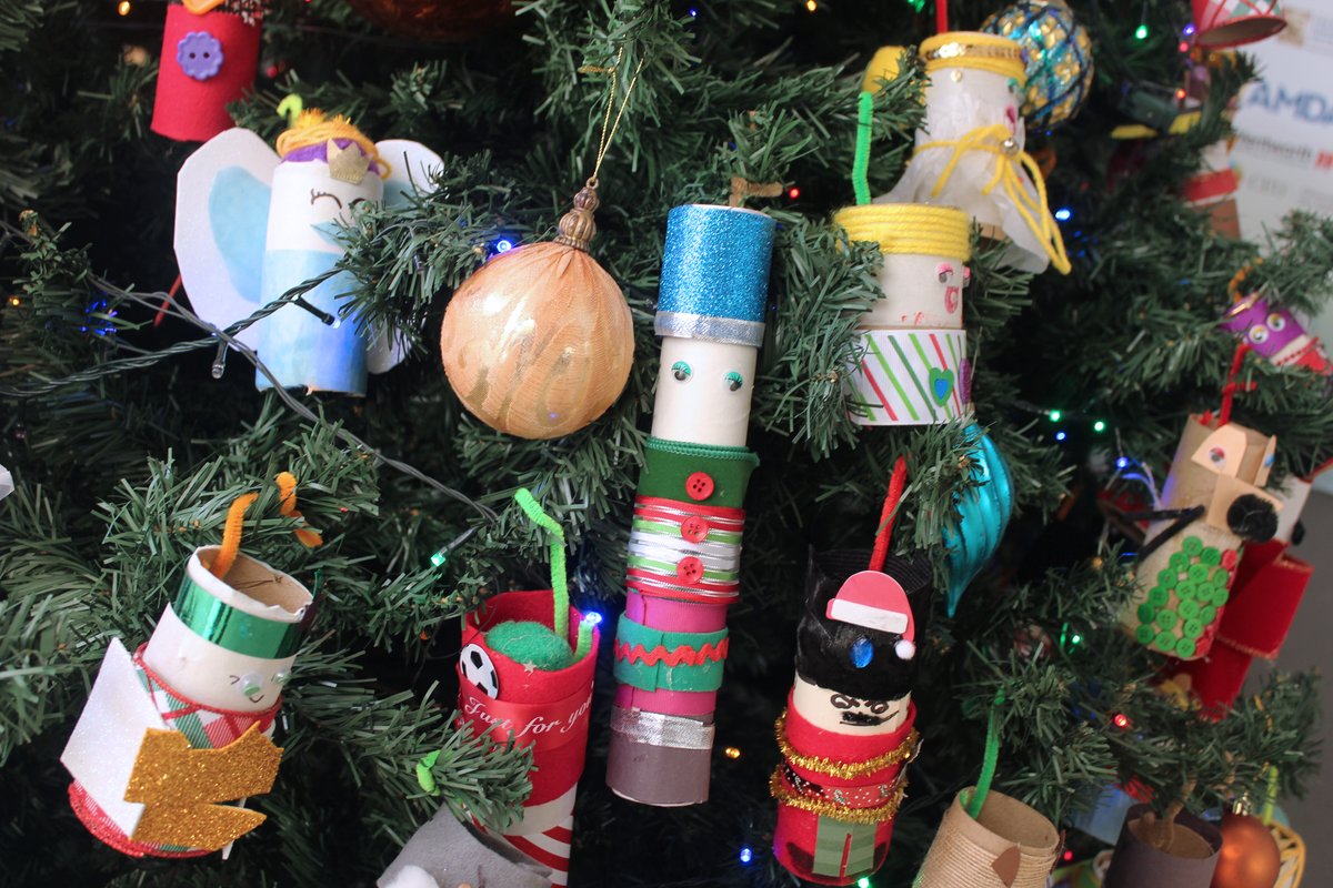 With great enthusiasm, we were honored to welcome the Holiday Season! Our traditional Christmas door decoration serves as our kickoff to this wonderful season. 🎅🎄

#SMSNews #Christmas