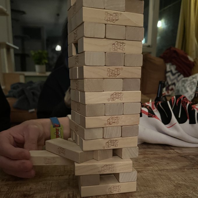 Birthday shenanigans with @almosttoasty @milomauwmauw @evariin @SpecTheGhost @BiTwink18 💕 https://t.<a class="tags" href="/tag/almosttoasty">@almosttoasty</a><a class="tags" href="/tag/milomauwmauw">@milomauwmauw</a>