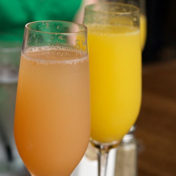 Pogacha's tweet photo. It's Mimosa Time!  Enjoy yours at Pogacha MI with today's Brunch Feature - Southwest Chipotle Chicken Skillet....and you're all set for the day!

#mimosa #bottomlessmimosa #breakfast #scramble #southwest #skilletbreakfast #brunch #southwestchicken #pogachamercerisland https://t.co/VelVkPs9dZ