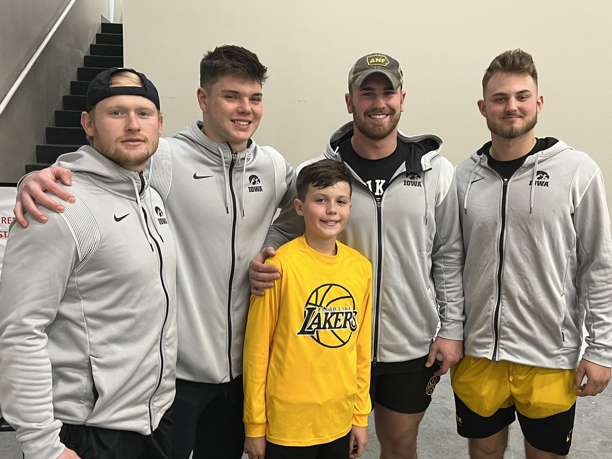 Aaron Stensland (@coachaaronstens) on Twitter photo As always <a href="/HawkeyeFootball/">Hawkeye Football</a> first class people! Thank you <a href="/TwedtZach/">Zach Twedt</a> <a href="/joey_labas12/">Joe Labas</a> <a href="/karson_sharar/">karson sharar</a> <a href="/zach_brand1/">Zach Brand</a> for showing up to Tate’s game last night! Good luck with your bowl prep! Hawkeyes always do it right, fantastic young men in the program!
#gohawks
#golions As always <a href="/HawkeyeFootball/">Hawkeye Football</a> first class people! Thank you <a href="/TwedtZach/">Zach Twedt</a> <a href="/joey_labas12/">Joe Labas</a> <a href="/karson_sharar/">karson sharar</a> <a href="/zach_brand1/">Zach Brand</a> for showing up to Tate’s game last night! Good luck with your bowl prep! Hawkeyes always do it right, fantastic young men in the program!
#gohawks
#golions