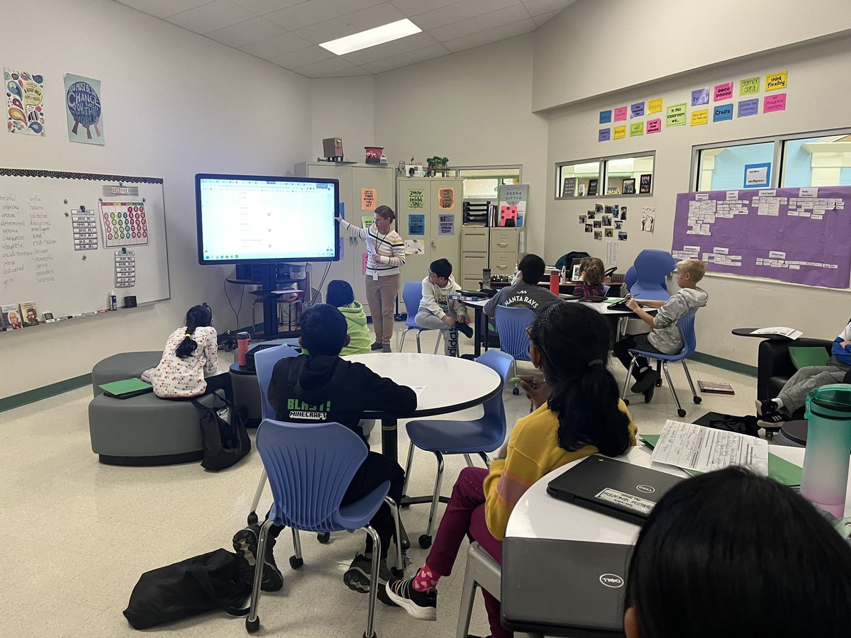 JJplantingseeds's tweet photo. @DeenaLittle777 is preparing students to choose their hero of focus. She also wants them to remember themselves as learners and choose a #habitofmind to work on during this journey. #MIStrong https://t.co/dN1v9NaOeN