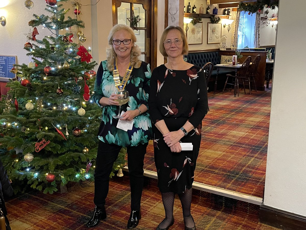 President Cath Heap handed over the Chain of Office to incoming President Dawn Taylor. Congrats Dawn!!