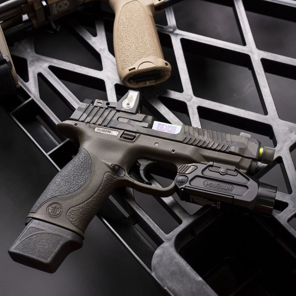BlackWolfTexas's tweet photo. Running the @xtechtacticalmag extension on my @smithandwessoninc M&P 1.0!
@faxonfirearms slide and barrel
•
•
🔥📸 by • @down_range_photography
•
-
#blackwolftactical #weaponfanatics #weaponsdaily #gun #gunsdaily #firearmphotography #oaf #operator #photography #defensemk https://t.co/Rd12VqTfGW