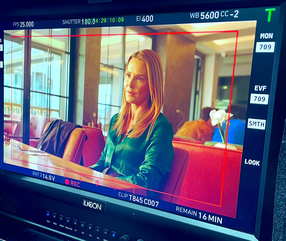 Artık Karşısında kim varsa Bu Ayla’yı yine biri kandırıyor galiba 🫣

#Tozluyaka Az Sonra ✨

#kalbininsesi