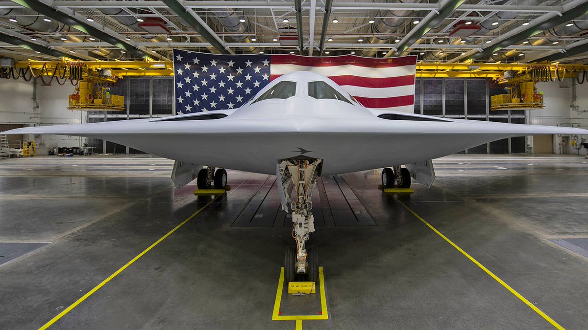 BuildClock's tweet image. The B-2 Spirit was $737m in 1997, which is around $1.4-2.5b in today&apos;s dollars.

The new B-21 Raider costs only $692m, while offering unimaginably superior performance.

People have been building.

Technology has been rapidly advancing.

You just don&apos;t know where or care to look.