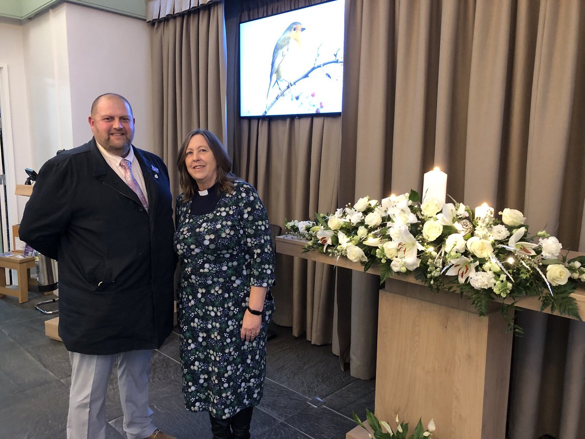 Alison Thorp ๐๐ (@alisonthorp) on Twitter photo Sunday afternoon spent leading one of Bretby Crematoriumโs Memorial Carol Services with help from Chris from <a href="/UHDB_AFN/">UHDB Armed Forces Network</a> @uhdb #griefawarenessweek Sunday afternoon spent leading one of Bretby Crematoriumโs Memorial Carol Services with help from Chris from <a href="/UHDB_AFN/">UHDB Armed Forces Network</a> @uhdb #griefawarenessweek