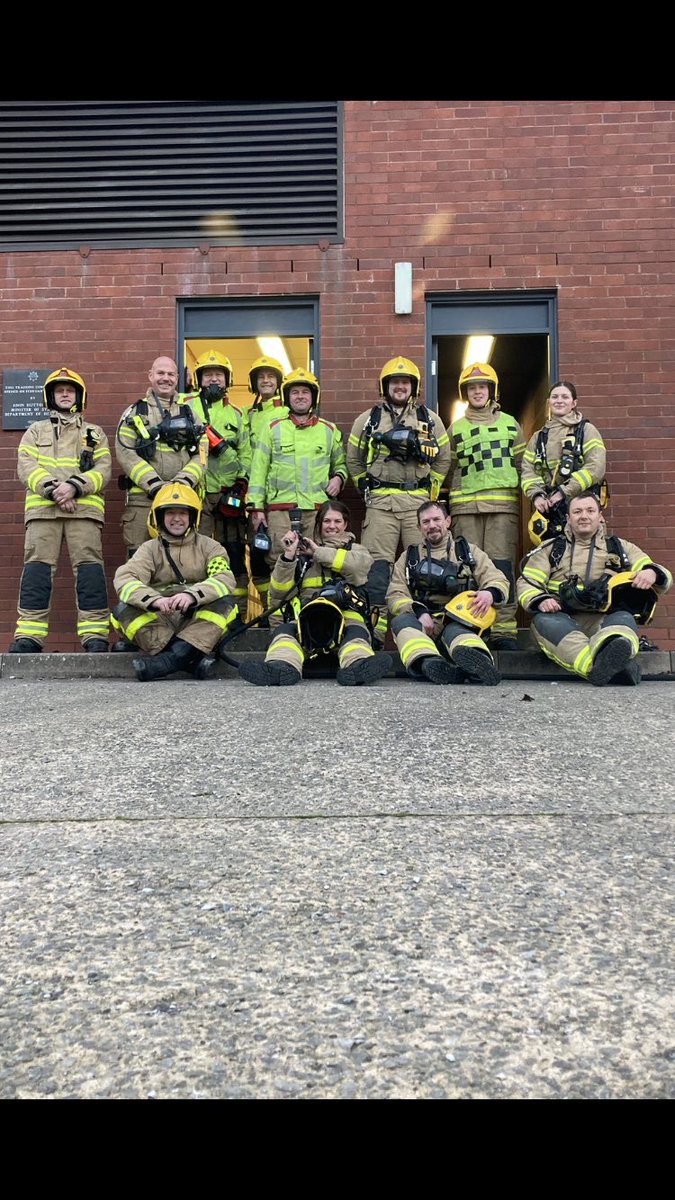 WMwright4062's tweet photo. Excellent afternoon of learning @fire_barrow continuing on from a positive and engaging morning. 

2 Vehicle RTC and Commercial Fire Scenario

#trainhardworkeasy
#Learningnewskills
#Cumbriafire https://t.co/AfkNh0LgP9