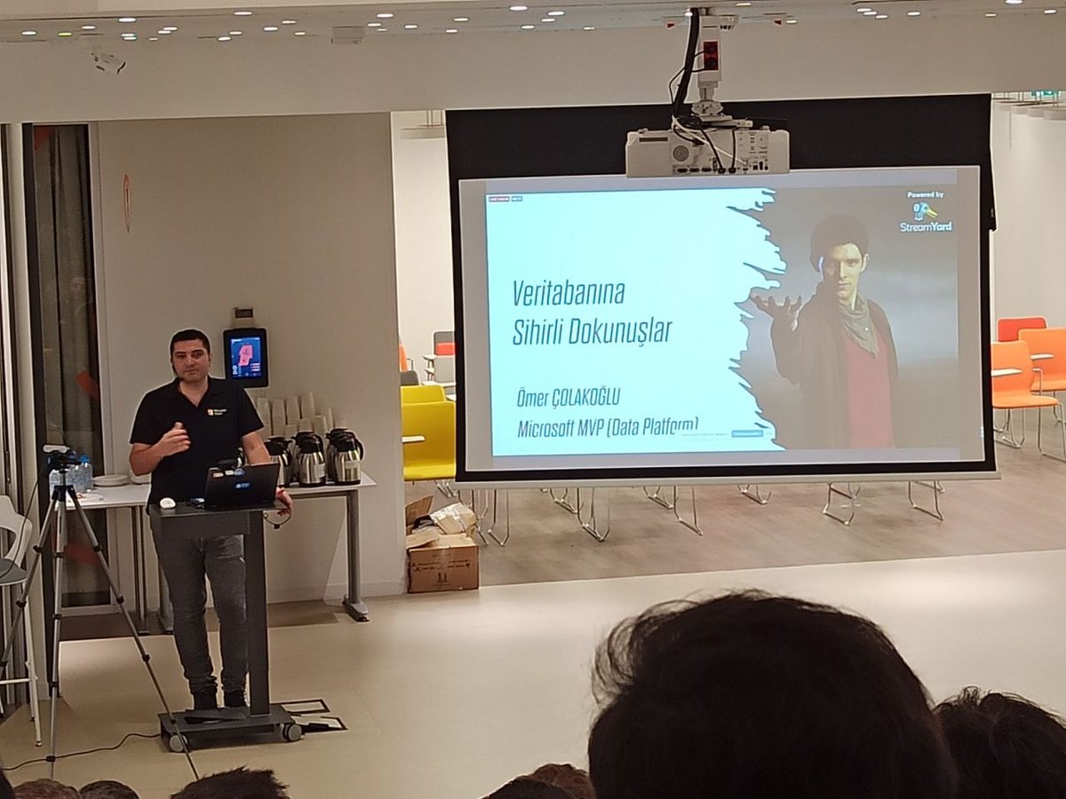 omer_colakoglu's tweet photo. #DevelopersDay201
@MurattYucedag @mstrYoda_
#TrendyolCampus https://t.co/3f8CiOeOeR