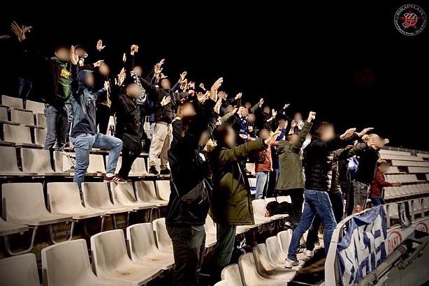 Eskapulats's tweet photo. 𝗛𝗼𝘀𝗽𝗶𝘁𝗮𝗹𝗲𝘁 𝟬 -𝟭 𝗘𝗨𝗥𝗢𝗣𝗔

Tarda de dissabte escapulada amb un bon desplaçament de l'afició gracienca. Més líders que mai i a 8 punts del segon, aquest equip ho pot tot. 

𝗙𝗢𝗥𝗖̧𝗔 𝗘𝗨𝗥𝗢𝗣𝗔 https://t.co/7s3OJfPS1O