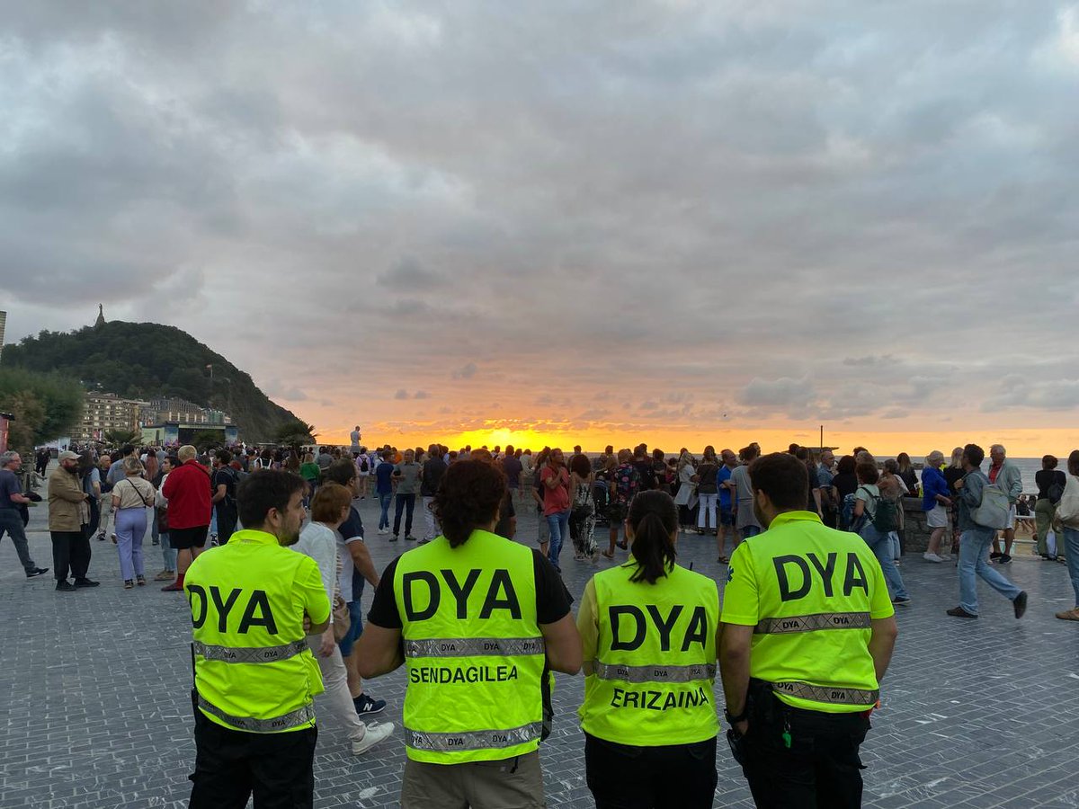 DYAGipuzkoa's tweet photo. El voluntariado siempre está preparado para dar respuesta cuando sea necesario.

Hoy es el Día Internacional del Voluntariado. Vuestro día.

Gracias por estar ahí y por el trabajo que realizáis. ¡¡GRACIAS a todo el voluntariado!! 💛

#DiaInternacionalDelVoluntariado #DYA https://t.co/44g53nBmCB