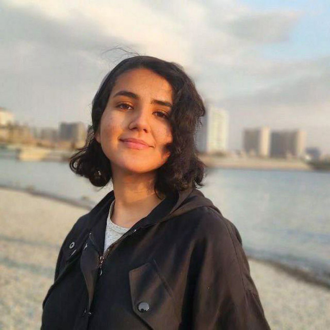 Bijan63's tweet image. Dit is #Anahita_Hashemipour (19), student psychologie in Teheran.
Ze werd 50 dagen geleden gearresteerd door d repressietroepen v het regime vanwege haar deelname aan #IranProtests.
Ze is nu opgesloten in d beruchte Gharchak-gevangenis.
Haar leven is in gevaar.
Wees svp haar stem