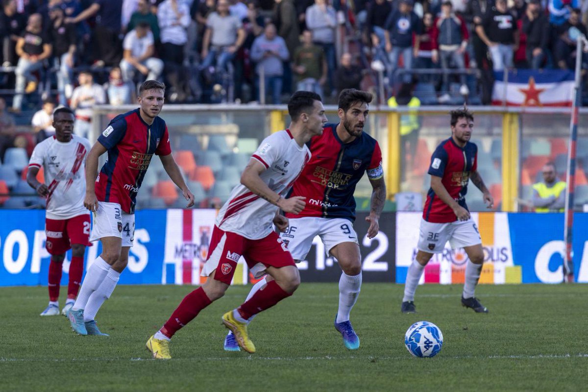 ACPerugiaCalcio's tweet photo. ๐ธ| ๐๐๐๐๐๐ก๐ ๐๐ #CosenzaPerugia
#forzagrifo @Lega_B #SerieBKT #COSPER https://t.co/IZcTOoO1tv
