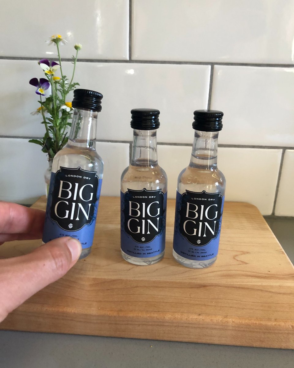 _Big_Gin's tweet photo. Counting the reasons we know this is going to be a great week: one, two, three … #DrinkBigGin https://t.co/emMRDDszlD