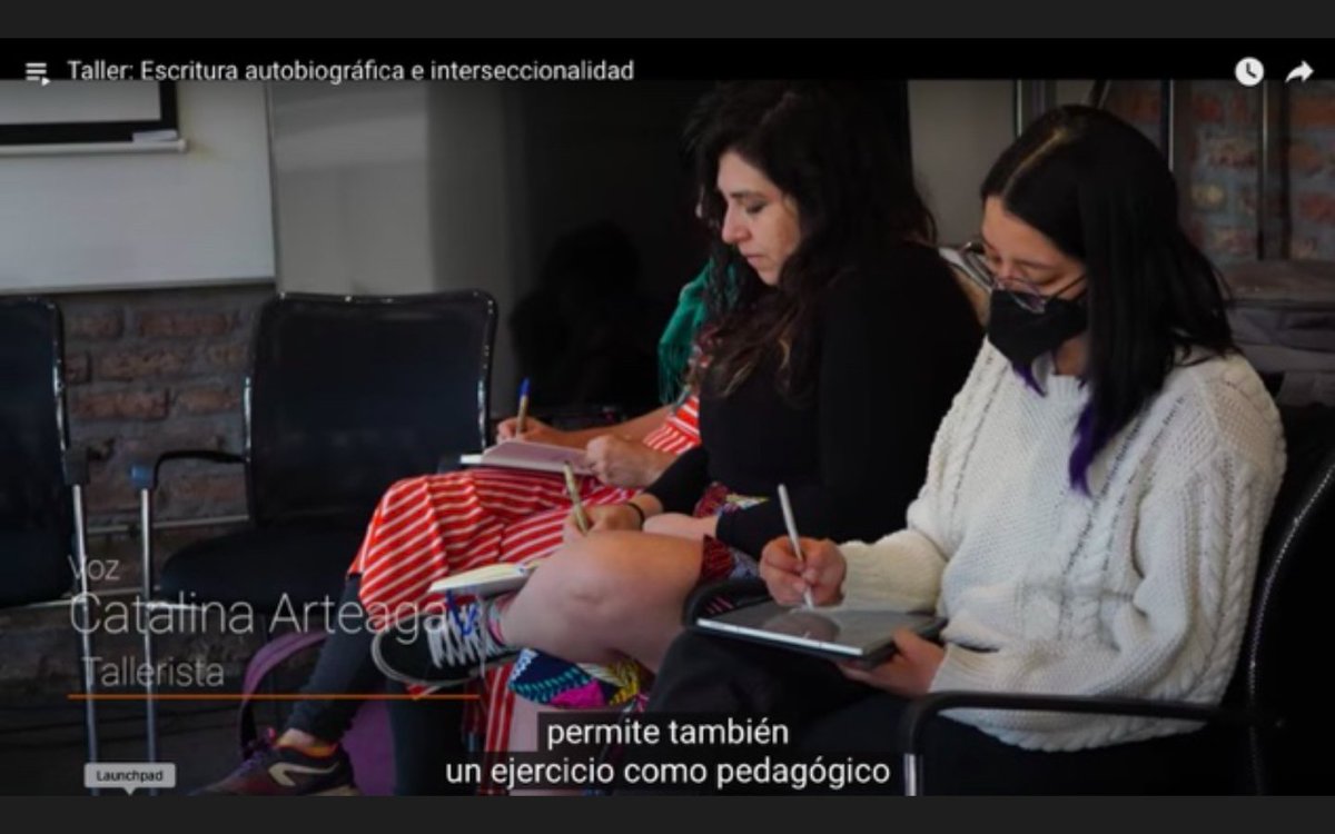 DoctoradoTes's tweet photo. En este #video del taller de escritura autobiográfica Catalina Arteaga de @facsouchile cuenta cómo se pueden entender conceptos abstractos a través de la experiencia cotidiana https://t.co/9TancrSJCw #metodología #investigación https://t.co/RWyVK9RGuP