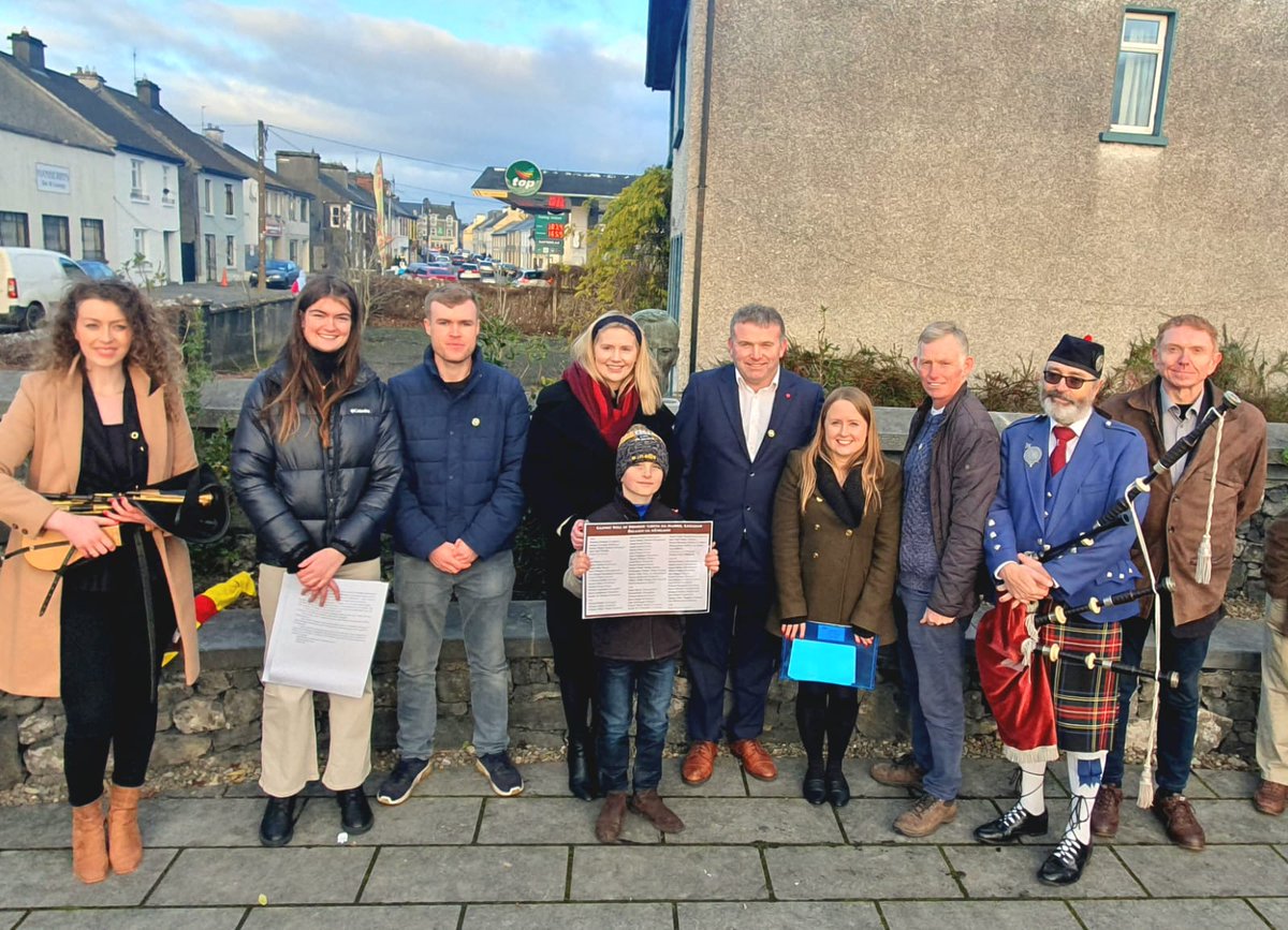 LouisOHaraSF's tweet photo. Today in Athenry we commemorated the 100th anniversary of Liam Mellows' execution in December 1922.

Thanks to everyone who came out and took part in today's event.

It was a fitting tribute to one of Galway's greatest Republican heroes 🇮🇪

@Farrell_Mairead @ClaireKerrane https://t.co/r5EyQjEMSH