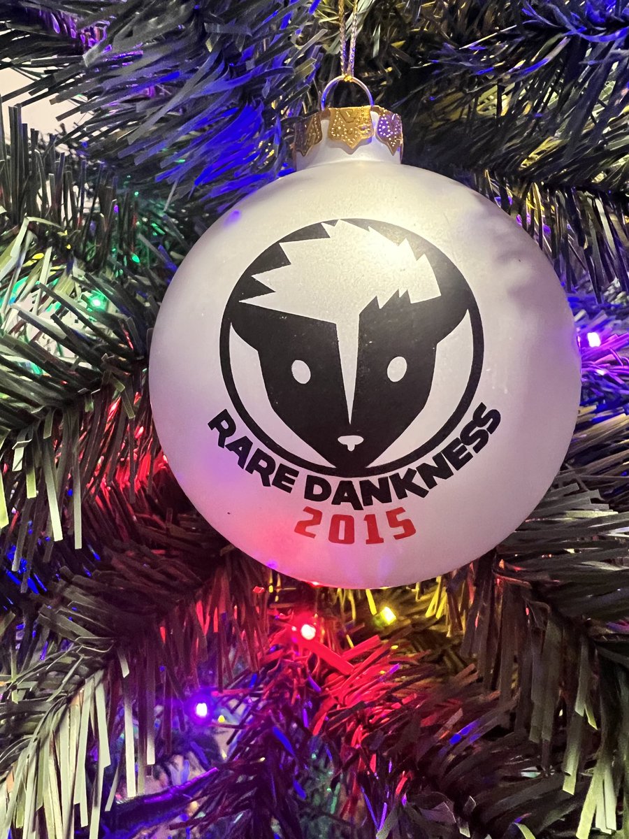 eggfoolyoung's tweet photo. Merry DankMas. If you know you know @RareDankness #raredankness #xmas #dank #herb #tree https://t.co/oCf9Yo9Aov