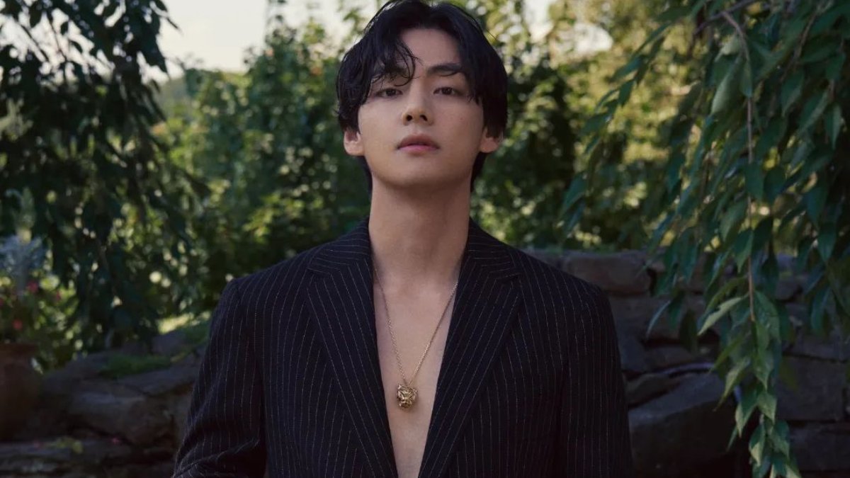 Mimi51138771's tweet photo. I vote #V of #BTS for #TOP100MostHandsomeFace https://t.co/HtPayyGseH