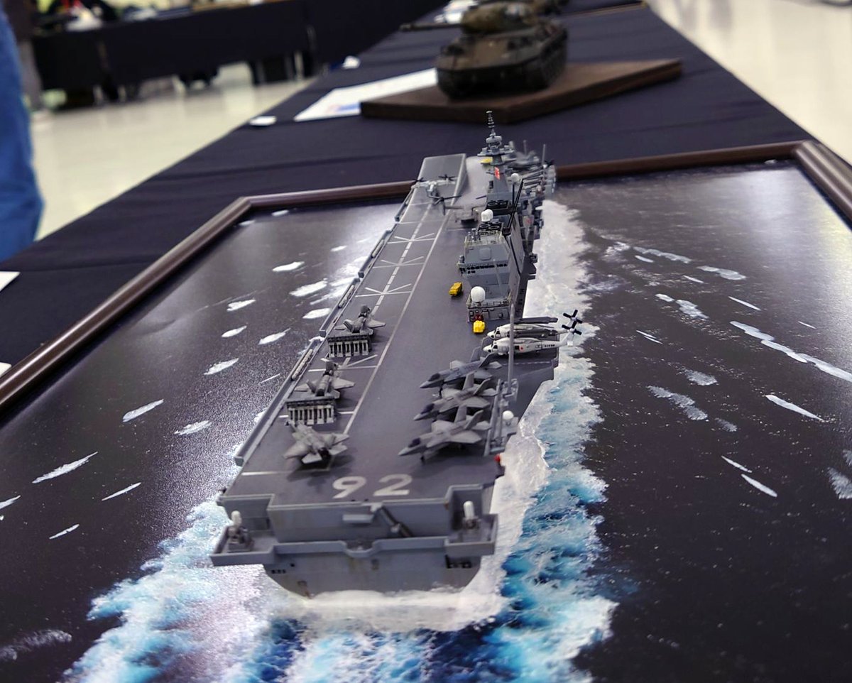 ShipScale's tweet photo. My submission to IPMS Japan show. 1/700 Tamiya Ibuki. I didn't win any prize, but I am happy to have shown it.
#海上自衛隊 #scalemodel #プラモデル #JMSDF #Zipang #ジパング #plasticmodel #tamiya #空母いぶき #ipmsjapan #IPMSモデラーズセレブレーション2022 https://t.co/NrtsTdJylN