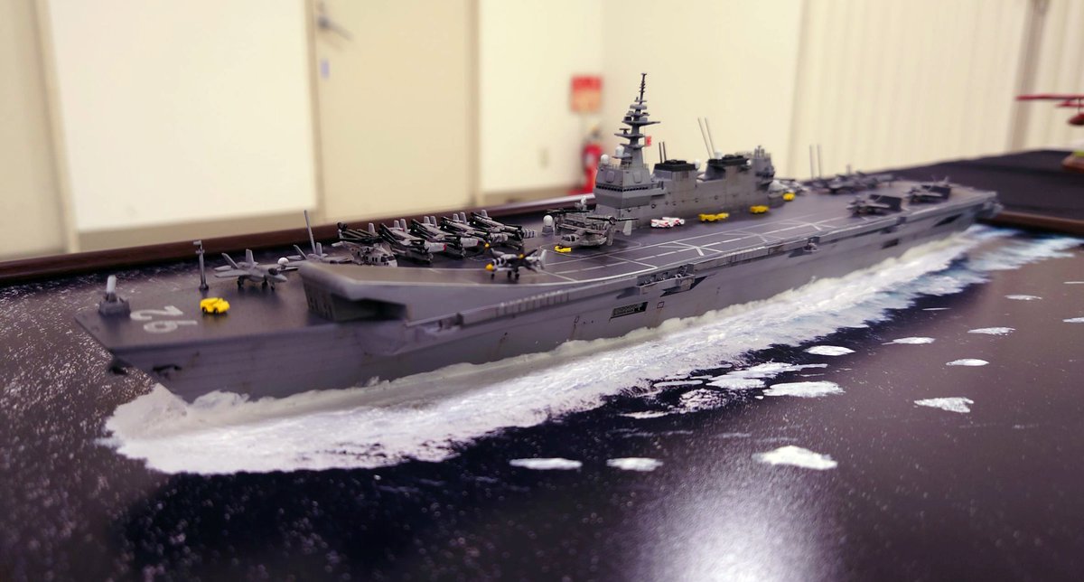 ShipScale's tweet photo. My submission to IPMS Japan show. 1/700 Tamiya Ibuki. I didn't win any prize, but I am happy to have shown it.
#海上自衛隊 #scalemodel #プラモデル #JMSDF #Zipang #ジパング #plasticmodel #tamiya #空母いぶき #ipmsjapan #IPMSモデラーズセレブレーション2022 https://t.co/NrtsTdJylN