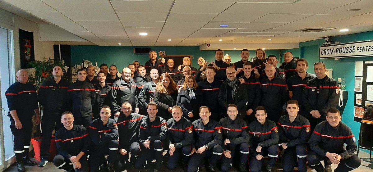 RemiZinck's tweet photo. #Lyon4. Rencontre ce jour avec les pompiers de la Croix-Rousse, en compagnie de la Présidente du SDMIS Mme Khelifi et de Mme Collin membre du CA. L'occasion de leur porter la reconnaissance des habitantes et habitants de notre arrondissement.
Merci pour leur accueil chaleureux. https://t.co/yVYJSNwXyu
