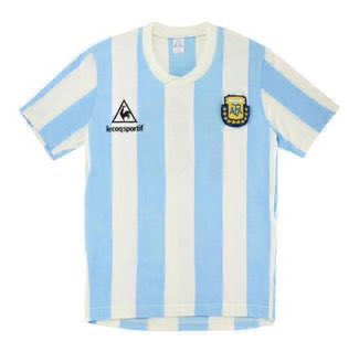 finidi007's tweet image. Quarter final
#worldcupkits 
1/2
