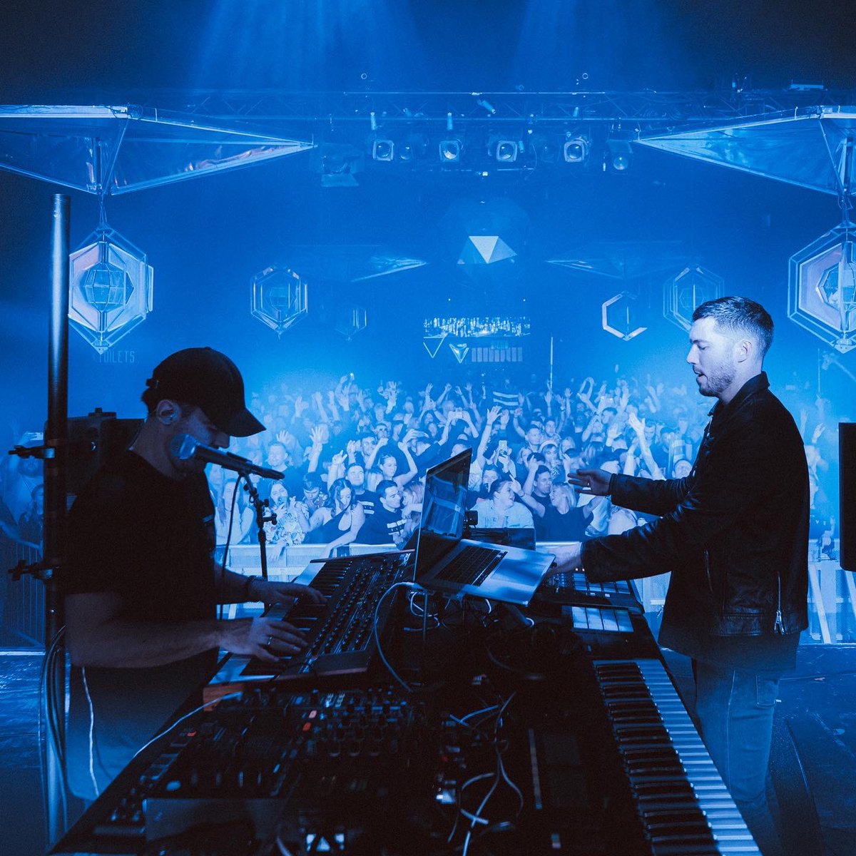 ThirdPartyLive's tweet photo. About last night Liverpool! You never miss…what a night! Very grateful to have fans like you! 🖤 ≡ https://t.co/CUT6SzikOT