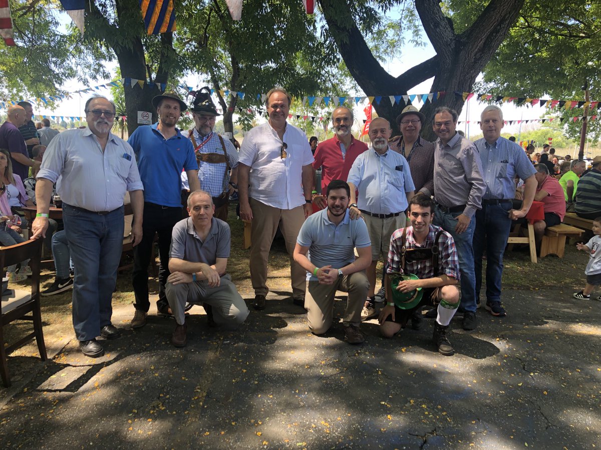 AlemaniaEnUY's tweet photo. 💯años Club de Remo Aleman de #Montevideo #DRVM 🇩🇪🇺🇾
Alles Gute ! 
Que sigan 💯 años exitoso más en servicio de la comunidad!
🇩🇪Wir sind stolz auf Euch! 🇩🇪
Ein wunderbarer Sportsgeist!
🚣🚣🚣🚣🥇🥈🥉🚣‍♂️🚣🚣🚣
⁦@MEC_Uruguay⁩
⁦@MRREE_Uruguay⁩
⁦@compresidencia https://t.co/nog7SMu3Cf