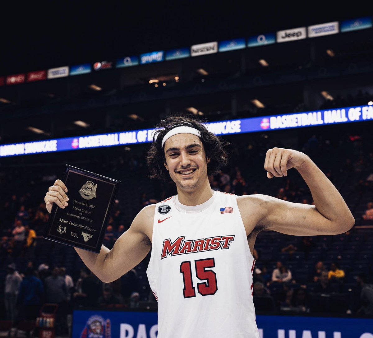 hoophallu's tweet photo. What a finish! Congratulations @MaristMBB. 🇬🇧🏀
#HoophallU | #BHOFGlobal https://t.co/hxg9j2gN1v